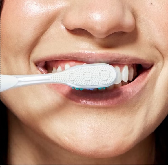 Bundle of 5-Colgate 360 Optic White Whitening Manual Toothbrush - Soft - Picture 3 of 17